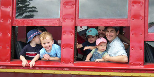Kids in the Windows 500x250 - Conway Scenic Railroad - North Conway, NH