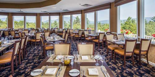 Ledges Restaurant - White Mountain Hotel & Resort - North Conway, NH