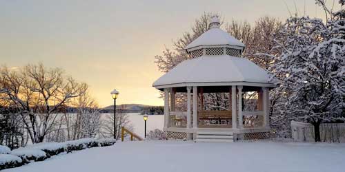 Winter Wedding - The Wolfeboro Inn - Wolfeboro, NH