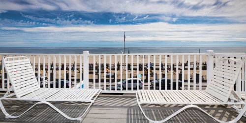 Lounge Charis on the Balcony in Hampton Beach, NH
